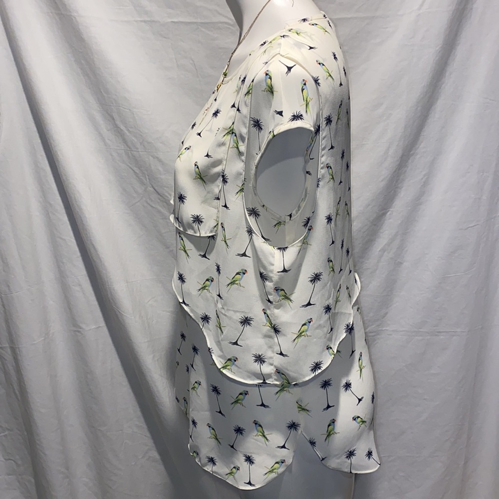 Papillon semi sheer top small - Picture 3 of 6